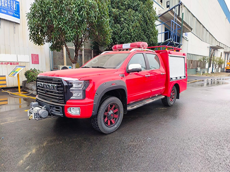 福田四驅器材消防車